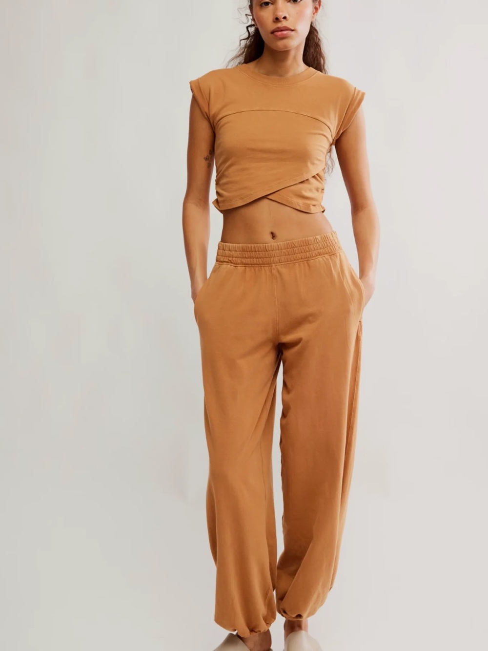 NWT FREE PEOPLE Hot Shot Jogger! - Picture 2 of 9